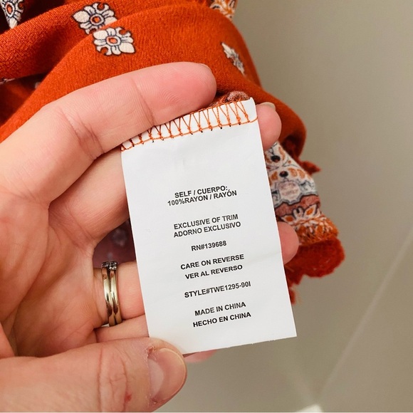 Altar'd State Off The Shoulder Top Rust Sz Small - Picture 8 of 8